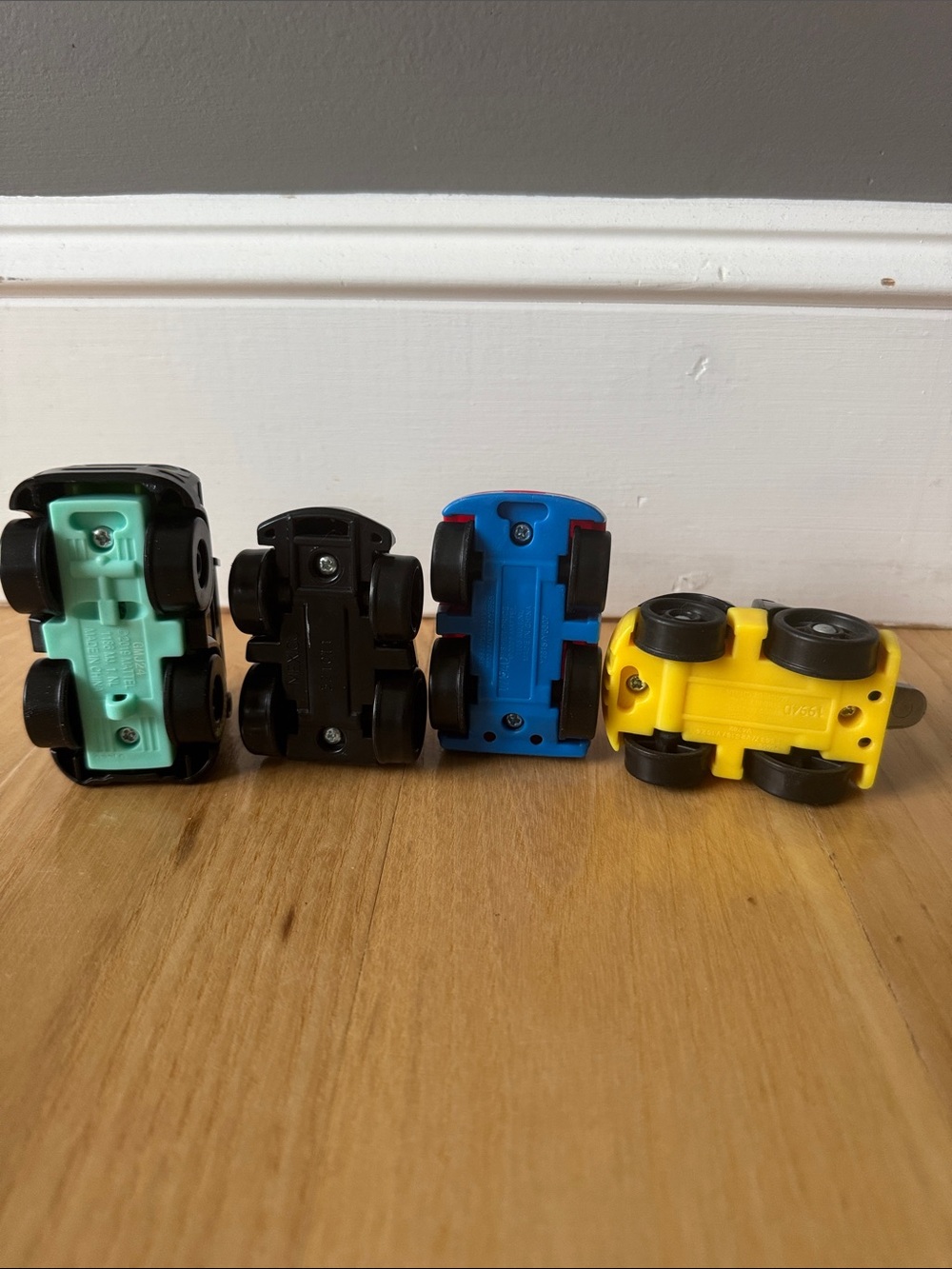 Fisher Price Little People Wheelies Vehicle Lot of 8 Cars Trucks Train w Figures - Picture 6 of 13